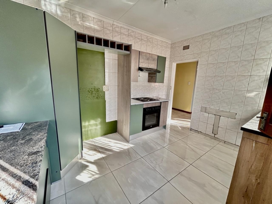 To Let 3 Bedroom Property for Rent in Geelhoutpark North West